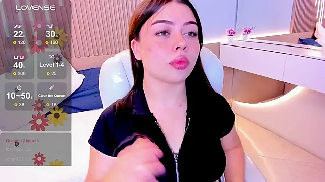 Sexy_paradise18_ 即時 XXX 聊天