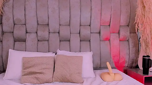 Chat XXX en directo de EleanorRigby5