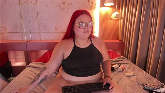 Chat +18 de Lushi_Love ao vivo