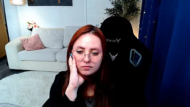 Hennessy_bunny live XXX chat