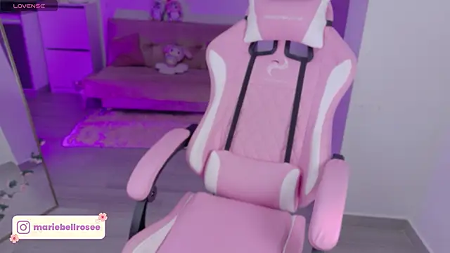 Blush_Marie live XXX chat