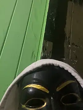 23beyonder webkamerás műsora