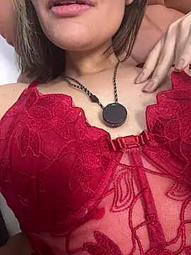 Zyrella: онлайн-секс-чат