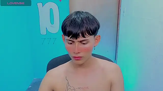 tanjiro_cute Adlı Modelin Web Kamerası Şovu