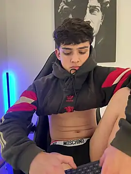 Chatroom XXX en direct de lian_fooxx