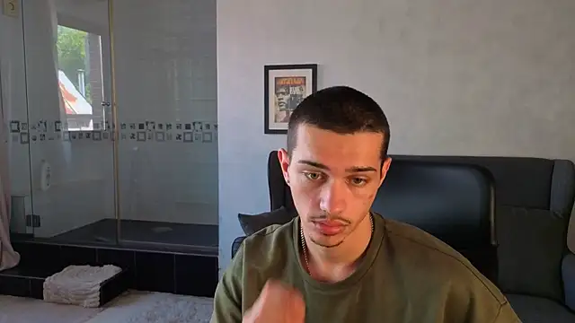 Živý XXX chat KaydenDrew