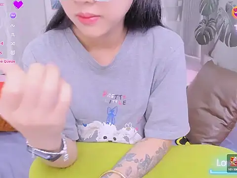 julialy_ Chat XXX live