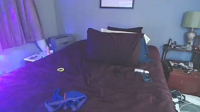 NWBuilt Live XXX-Chat