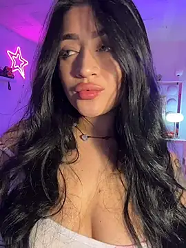 lucianaroy: онлайн-секс-чат