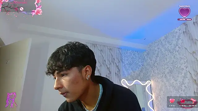 Show modela osamu_tay na web-kameri