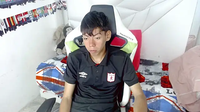 Liarr_のウェブカメラショー