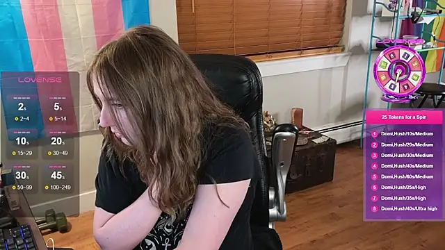 luluvaladon Show in webcam