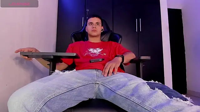 Liam_MateoのライブXXXチャット