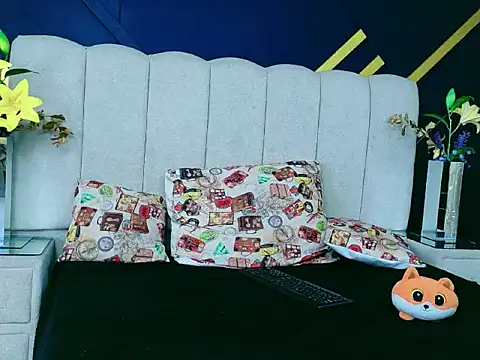 Chat +18 de NikiEvanz ao vivo