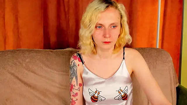 LikiLips লাইভ XXX চ্যাট