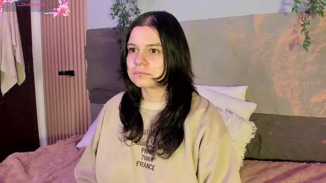 Mey_moon Chat XXX in diretta