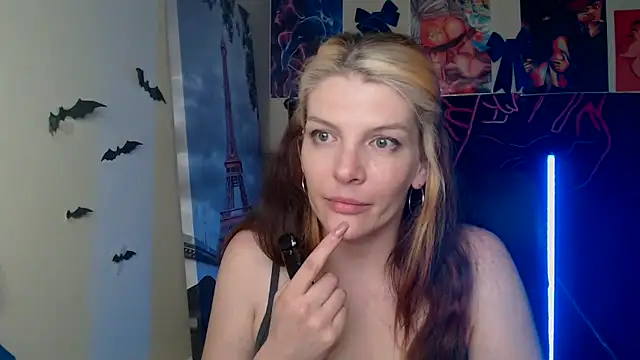 VanessaRey_ Chat XXX in diretta