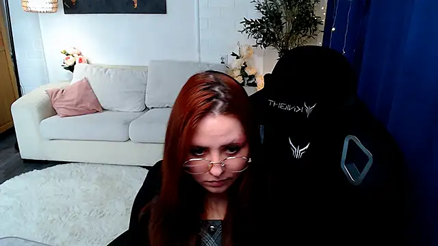 Hennessy_bunny: онлайн-секс-чат