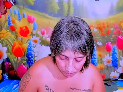 Chat +18 de indianroxy ao vivo