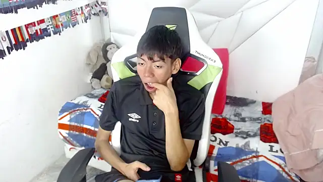 Liarr_ live XXX chat