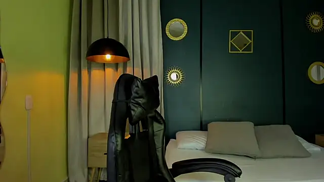 lia_sexx19 Live XXX-Chat