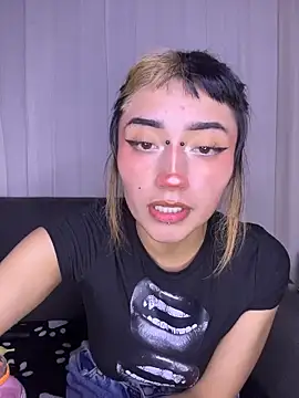 baby_akuma's Live XXX Chat