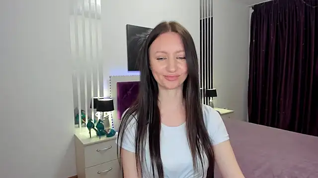 Chatroom XXX en direct de NikaHoney