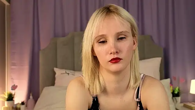 CrystalLili: απευθείας συνομιλία ΧΧΧ