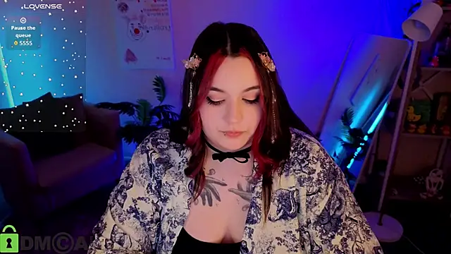 Mia_R0ss Adlı Modelin Canlı XXX Sohbeti