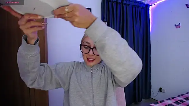 Czat XXX na żywo – Soffy-brooks