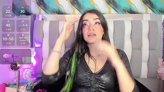 IsaDiiaz 现场XXX聊天