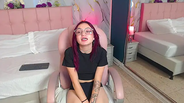 Red_kytty6's Live XXX Chat