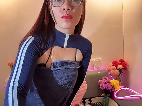 candiceempire 即時 XXX 聊天