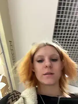 NinaParri's Webcam Show