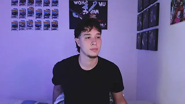 jack_walker190 Show Webcam