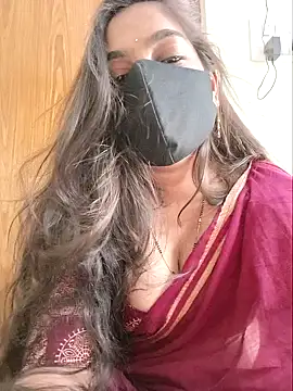 yoursana- live XXX chat