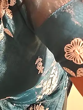 DIRTYSECRET_QUEEN_07's Live XXX Chat