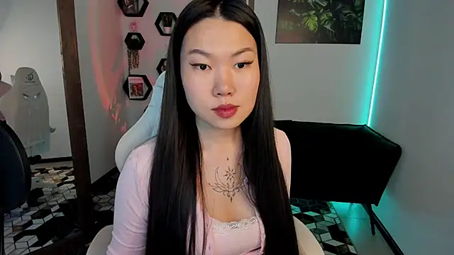 LunaPurrr Pertunjukan Webcam