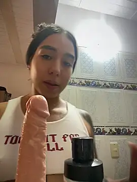 KaditaNavarro's Live XXX Chat