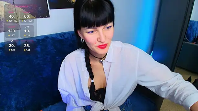 Agata__Moore Adlı Modelin Canlı XXX Sohbeti