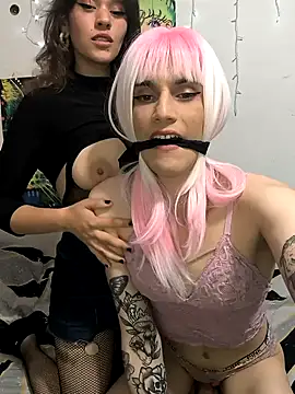 Chat +18 de TsSophie_MsSarah ao vivo