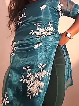 Chatroom XXX en direct de DIRTYSECRET_QUEEN_07