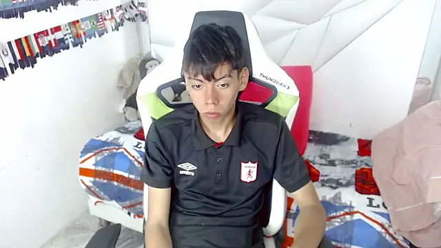 Liarr_ Chat XXX live