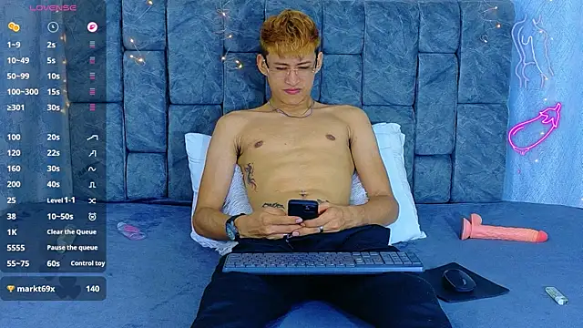 NicolasTorrez Live XXX Chat