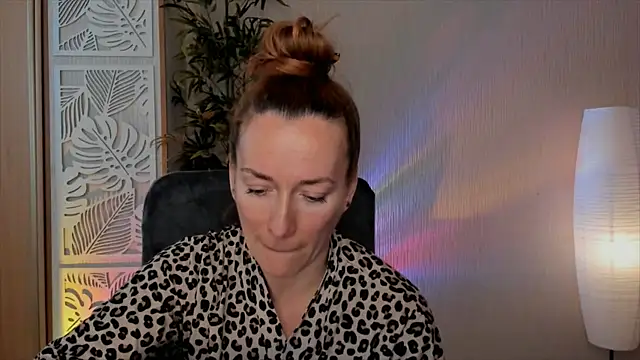 RebeccaMartinez – Naživo XXX chat