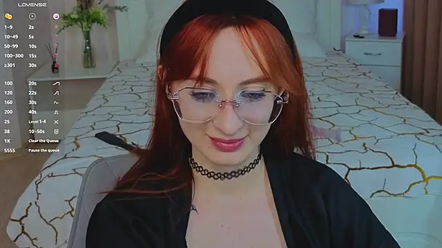 WICKEDEMBER live XXX chat