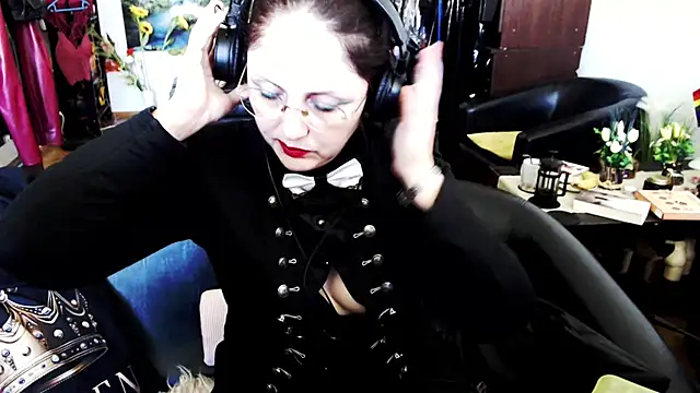 Imperatriza's Live XXX Chat