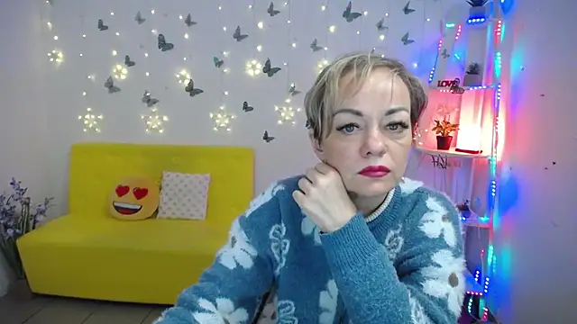 Show modela NikaMayu na web-kameri