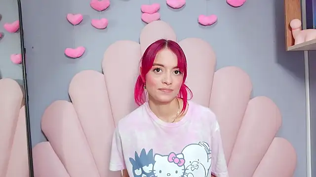 Chat +18 de luci_miller ao vivo