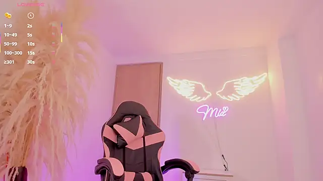 mia_yourmommy Chat XXX in diretta